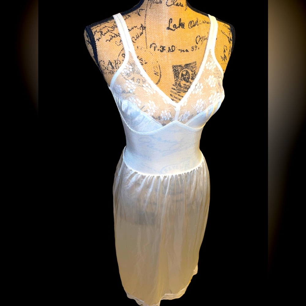 Vintage Haband For Her White Bridal Floral And Chantilly Lace Bodice Slip, 34